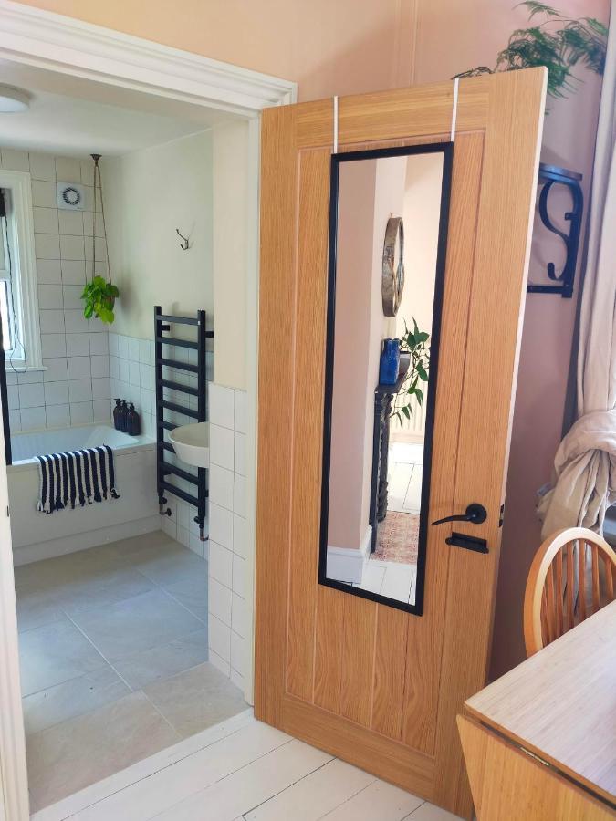 Alexandra Retreat Apartment Хейстингс Екстериор снимка