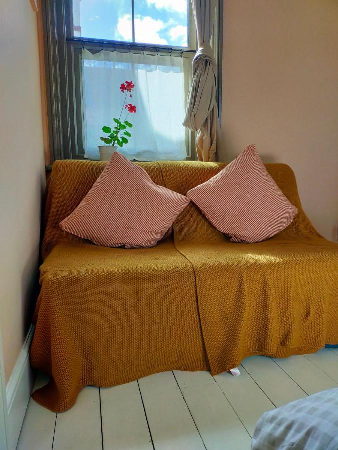 Alexandra Retreat Apartment Хейстингс Екстериор снимка