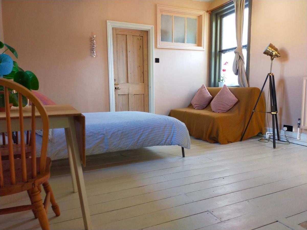 Alexandra Retreat Apartment Хейстингс Екстериор снимка
